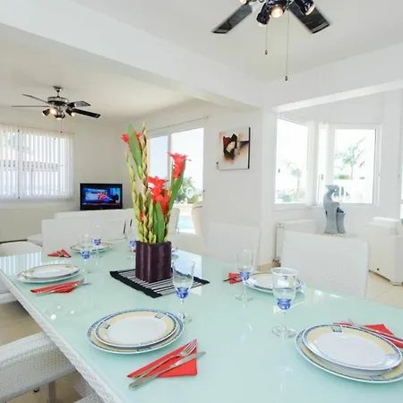Apartment Oceanview Luxury 113 *
