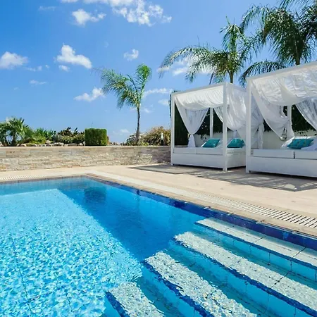 Oceanview Luxury 113 * Pernera